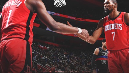 足球比赛直播在线观看-半场0板+全场1板！申京再被火蜜疯狂炮轰：软弱无能 空有2.11米