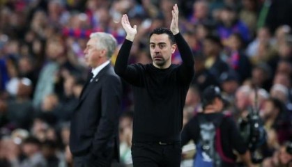 免费高清足球视频无插件在线直播-安帅不轮换，哈维乱换人？到底谁不懂球？