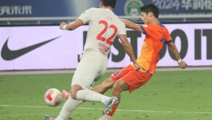 虎牙直播-【中超】王大雷神扑陈蒲一条龙 泰山3比0双杀蓉城