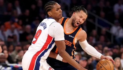 足球比赛直播在线观看-唐斯场上消失&amp;布伦森沉迷单打 尼克斯要被下克上？