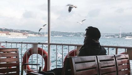 足球直播-阿联酋航空高管：与阿森纳皇马合作是明智策略|阿联酋航空企业|皇家马德里|球衣|谍照|俱乐部_新浪体育_新浪新闻